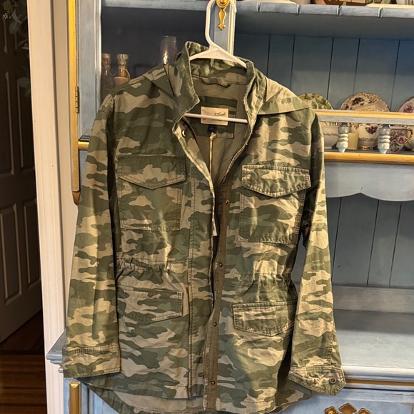 Jackets & Blazers - Camouflage Zip-Up Jacket